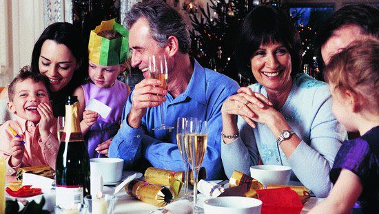 La cena de Nochebuena: una de las tradiciones de la Navidad