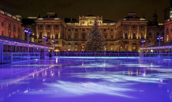 Las pistas de hielo son otra de las tradiciones de las navidades inglesas