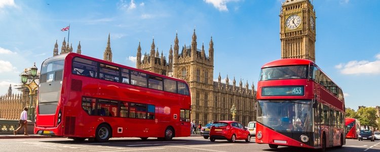 Londres es una ciudad que recibe multitud de turistas en Navidad