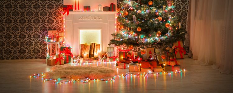 Decorar la base del árbol ayuda a dar belleza al ambiente