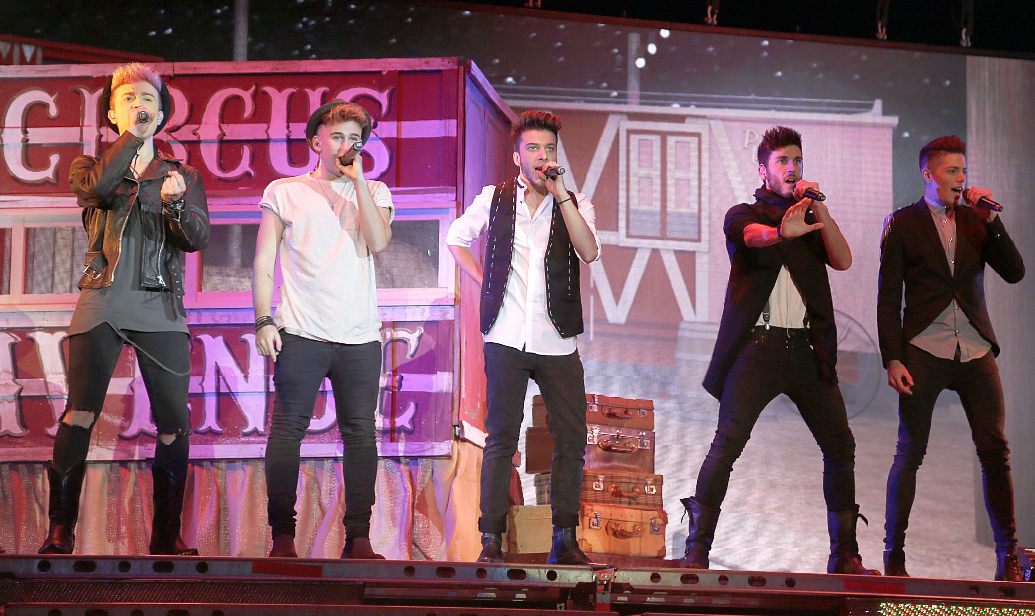 'I met an Angel (On Christmas Day)', es el villancico de Auryn para esta navidad