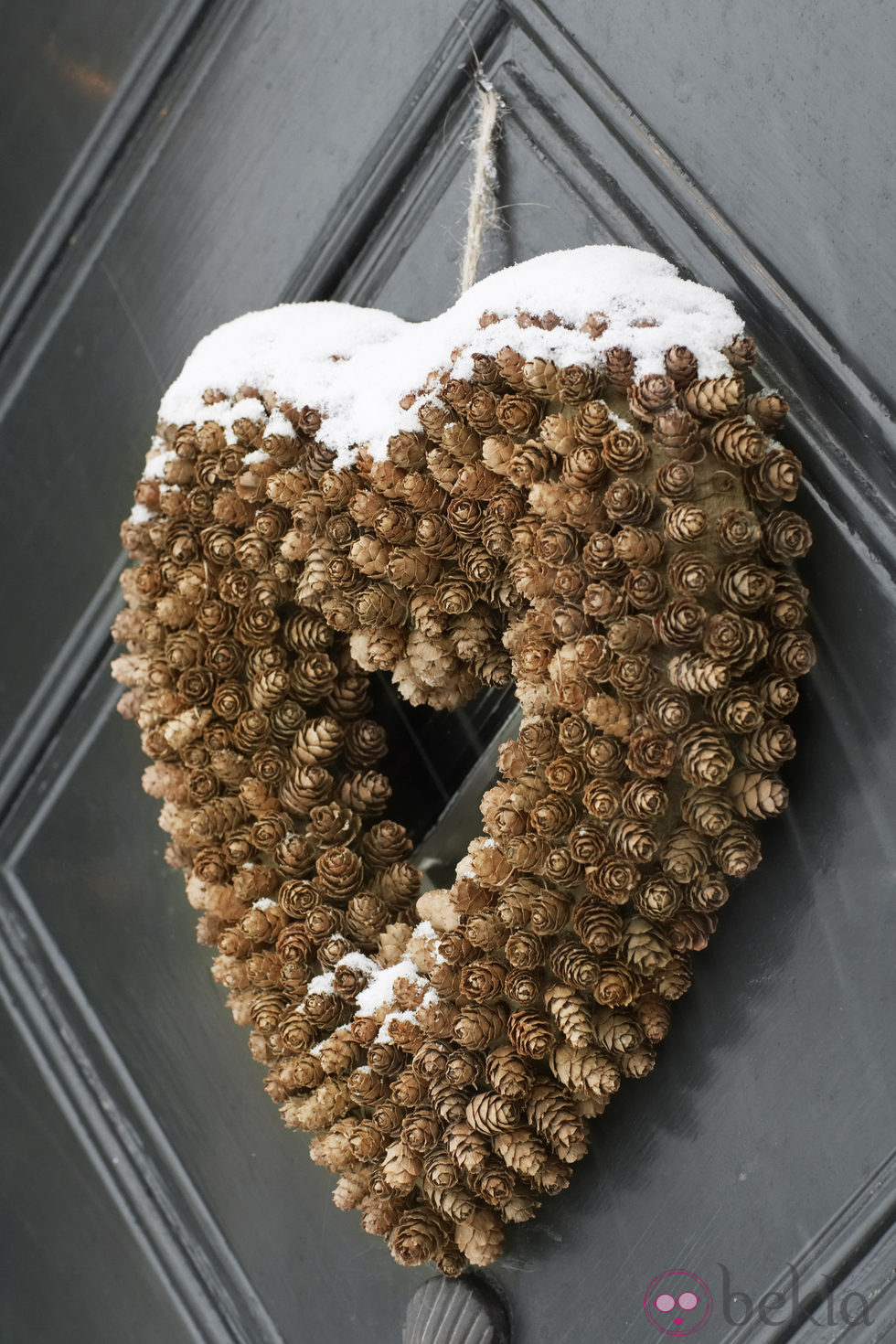 Corona en forma de corazón para decorar la casa en navidad