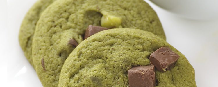 Galletas de té verde con un toque de chocolate